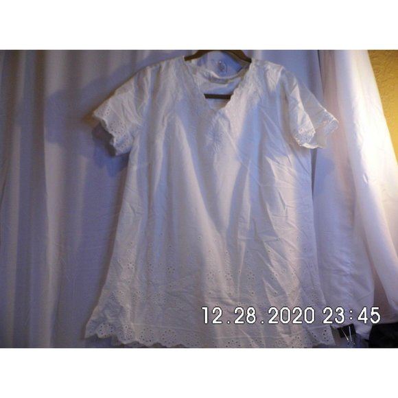 LOGO by Lori Goldstein Embroidered Top & Tank Lily White Size X-Small - Picture 2 of 2